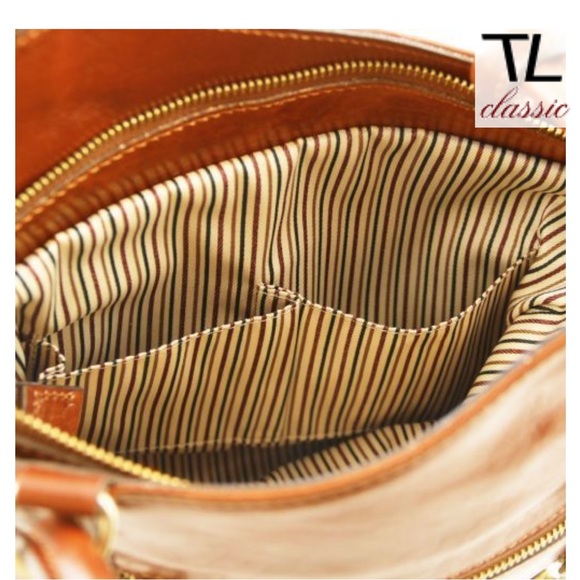 Tuscany Leather Firenze convertible shoulder bag backpack - Picture 7 of 14